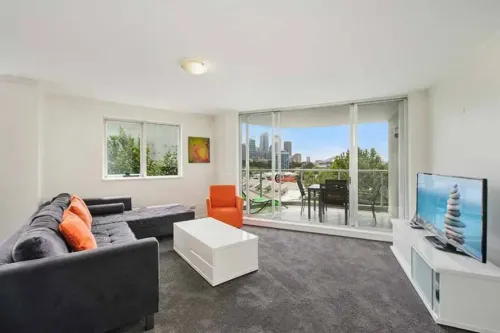 Bridge and Sails vacation rental lounge